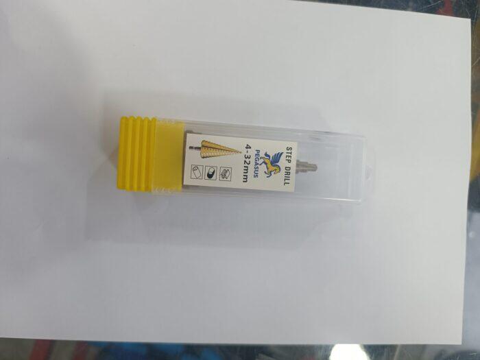 بستهٔ مته کاجی پگاسوس با برچسب STEP DRILL 4-32mm
