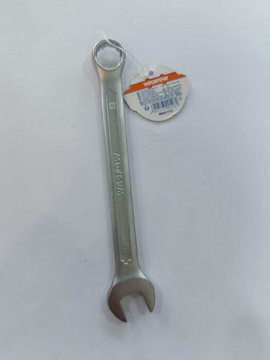 حک سایز ۱۳ و CHROME VANADIUM روی بدنه آچار وادفو مدل WSA1113